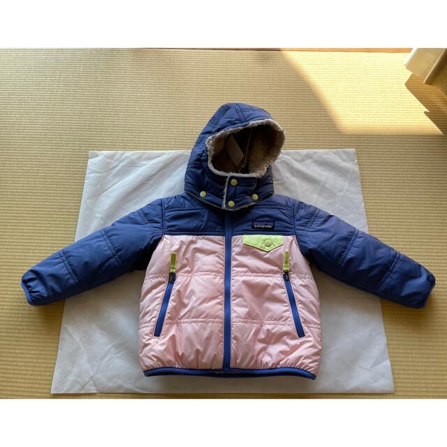 patagonia(パタゴニア)のパタゴニア　ベビーダウン　新品　90 キッズ/ベビー/マタニティのキッズ服女の子用(90cm~)(ジャケット/上着)の商品写真