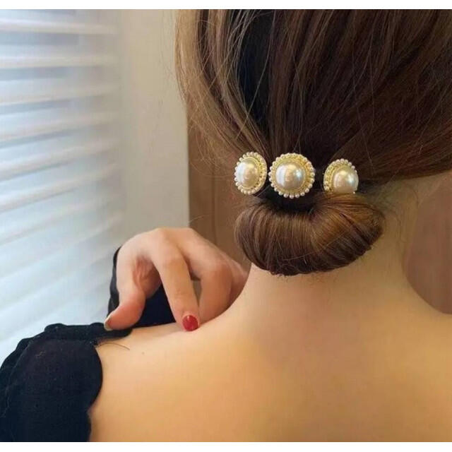 ２点セット シニヨンメーカー ブラック パール お団子ヘア デフトバン レディースのヘアアクセサリー(その他)の商品写真