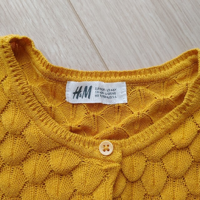 H&H(エイチアンドエイチ)のH&M　ニットカーディガン　110 キッズ/ベビー/マタニティのキッズ服女の子用(90cm~)(カーディガン)の商品写真