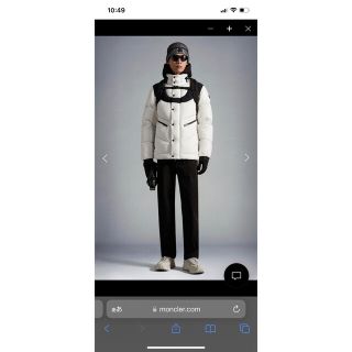 モンクレール(MONCLER)のモンクレールIwakiショートダウンジャケット(ダウンジャケット)