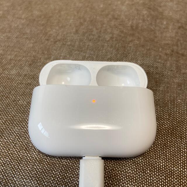 Apple(アップル)のApple AirPods Pro (第一世代) ケースのみ スマホ/家電/カメラのオーディオ機器(ヘッドフォン/イヤフォン)の商品写真