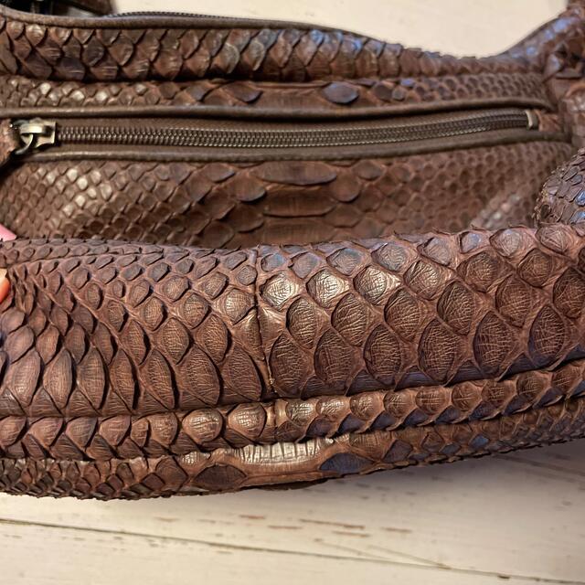 高級本蛇革ショルダーバッグ レディースのバッグ(ショルダーバッグ)の商品写真