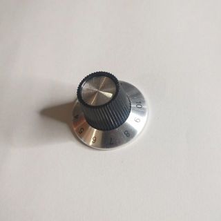 アルミニウム　デカめノブ 29mm レトロ メタリック　ナンバー0~10(エフェクター)