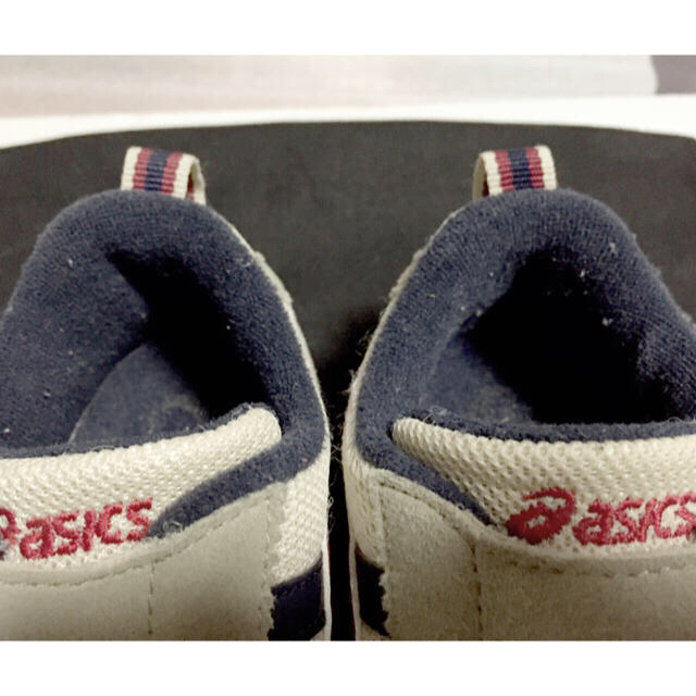 asics(アシックス)のアシックス すくすく13.5cm キッズ/ベビー/マタニティのベビー靴/シューズ(~14cm)(スニーカー)の商品写真