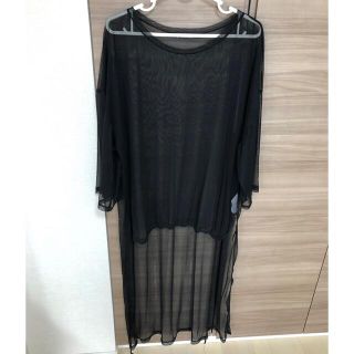 ザラ(ZARA)のZARA トップス　Mサイズ(シャツ/ブラウス(半袖/袖なし))