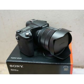 ソニー(SONY)の美品 SONY Cyber-shot DSC-RX10M4(コンパクトデジタルカメラ)