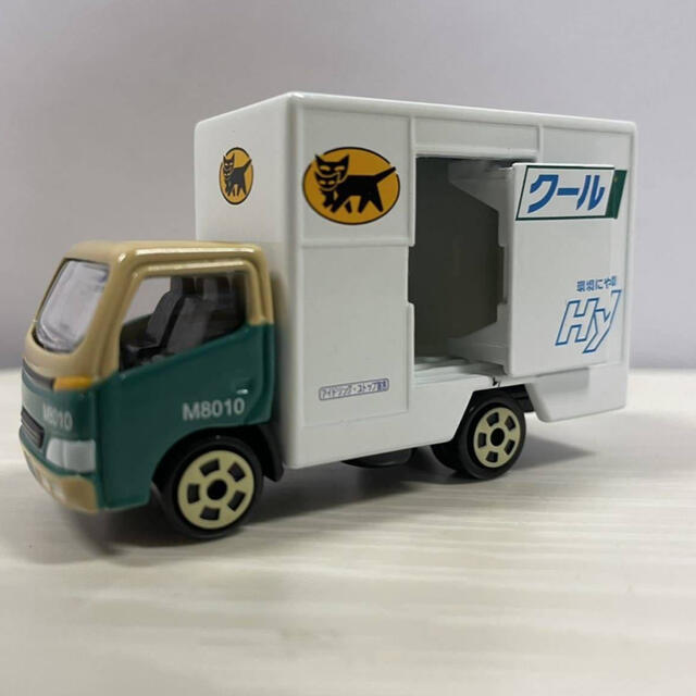 【新品】ヤマト運輸　ミニカー　クール宅急便車　3台セット エンタメ/ホビーのおもちゃ/ぬいぐるみ(ミニカー)の商品写真