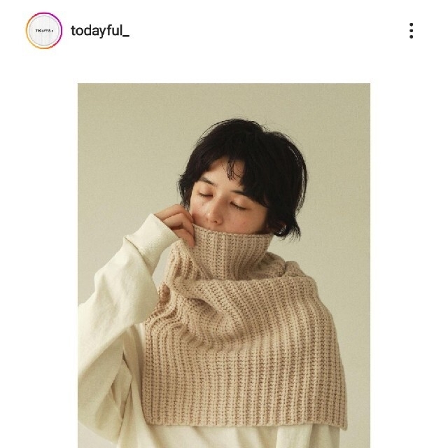 TODAYFUL(トゥデイフル)の【美品】TODAYFUL ボリュームニットネックウォーマー ストール マフラー レディースのファッション小物(ストール/パシュミナ)の商品写真