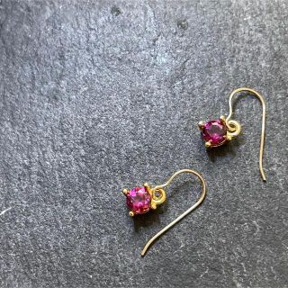 raspberry pierce ... Rhodolite Garnet(ピアス)