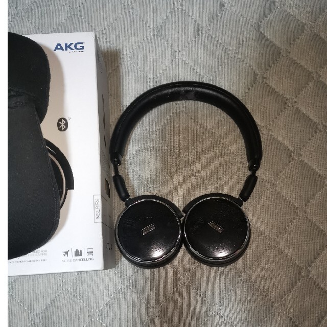 AKG N60NC wireless