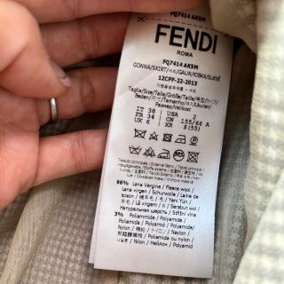 FENDI - フェンディ スカート FENDI スカート 新作 2022 ランウェイの FENDI - フェンディ スカート FENDI スカート 新作 2022 ランウェイの