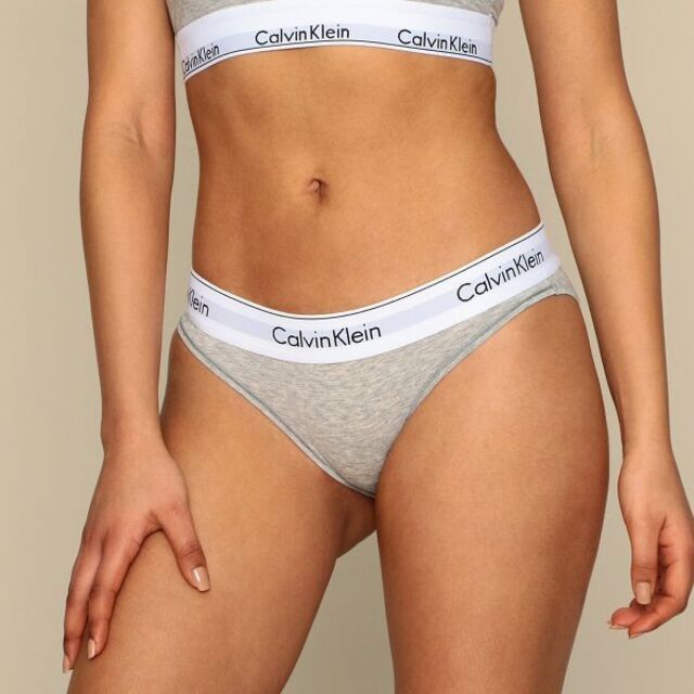 ck Calvin Klein(シーケーカルバンクライン)のカルバンクライン　レディースショーツセット　Sサイズ　3点3カラー レディースの下着/アンダーウェア(ショーツ)の商品写真