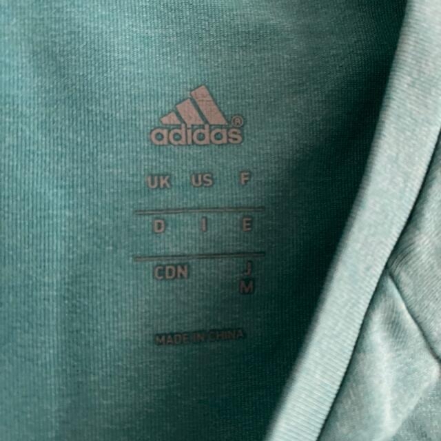 adidas(アディダス)のアディダス　adidas tシャツ　M 運動　プラクティス　レディース スポーツ/アウトドアのトレーニング/エクササイズ(トレーニング用品)の商品写真