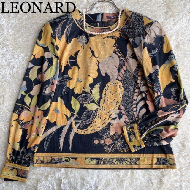 定番の冬ギフト LEONARD - レオナール 花柄 金ボタン プルオーバー 値下げしました= レオナールトップスシルク花柄 Tシャツ/カットソー(七分/長袖)