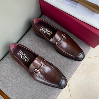 フェラガモ 靴/シューズ(メンズ)の通販 100点以上 | Ferragamoのメンズ ...