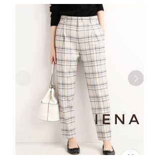 イエナ(IENA)のIENA イエナ ウールチェック テーパードパンツ 36 ナチュラル(カジュアルパンツ)