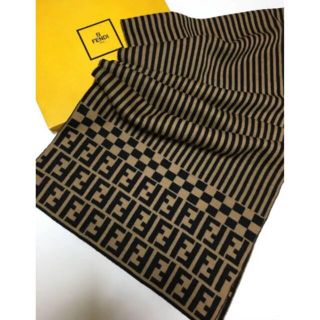 美品 フェンディ FENDI ズッカ柄 FFロゴ ストライプ カシミア ウール