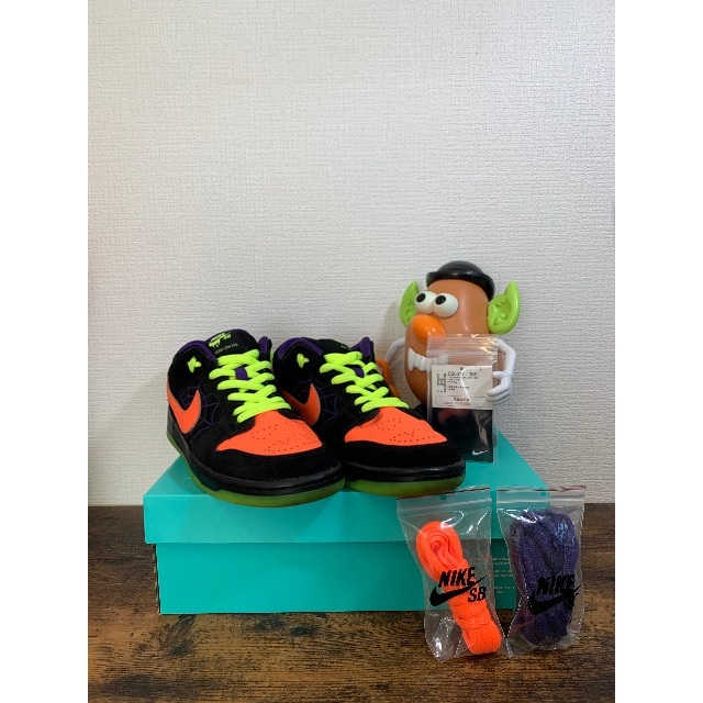 スニーカー NIKE - Nike SB Dunk Low Pro (Night Of Mischief)
