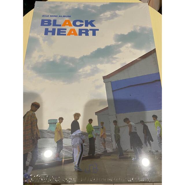 【未開封】BLACK HEART UNB 2nd アルバム エンタメ/ホビーのCD(K-POP/アジア)の商品写真