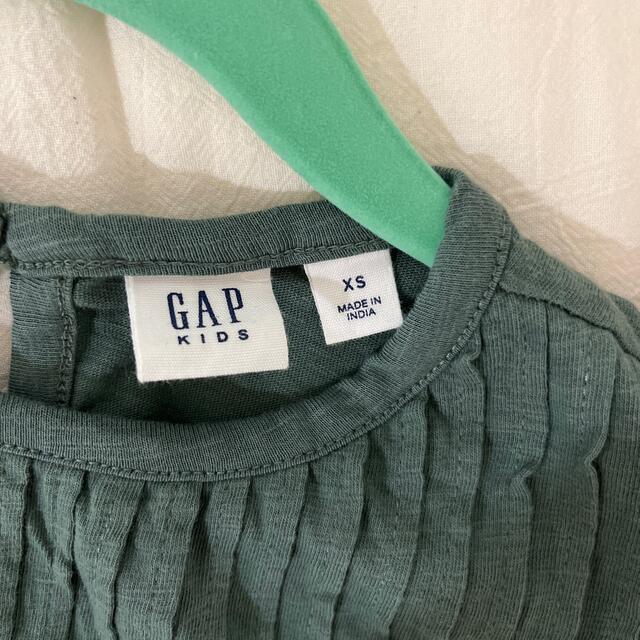 GAP Kids(ギャップキッズ)の【110㎝】gap kids フリルスリーブカットソー キッズ/ベビー/マタニティのキッズ服女の子用(90cm~)(Tシャツ/カットソー)の商品写真