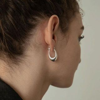 プラージュ(Plage)の【シルバー】ワンタッチドロップフープピアス R2152(ピアス)