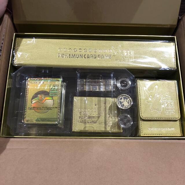 本日15時まで！！！！25th Anniversary GOLDEN BOX エンタメ/ホビーのトレーディングカード(カードサプライ/アクセサリ)の商品写真