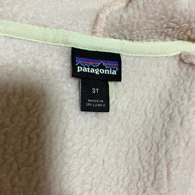 patagonia(パタゴニア)のパタゴニア　レトロパイルジャケット キッズ/ベビー/マタニティのキッズ服女の子用(90cm~)(ジャケット/上着)の商品写真