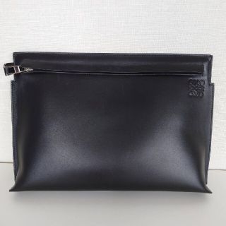 ロエベ(LOEWE)のLOEWE　Ｔポーチ　ブラック(クラッチバッグ)