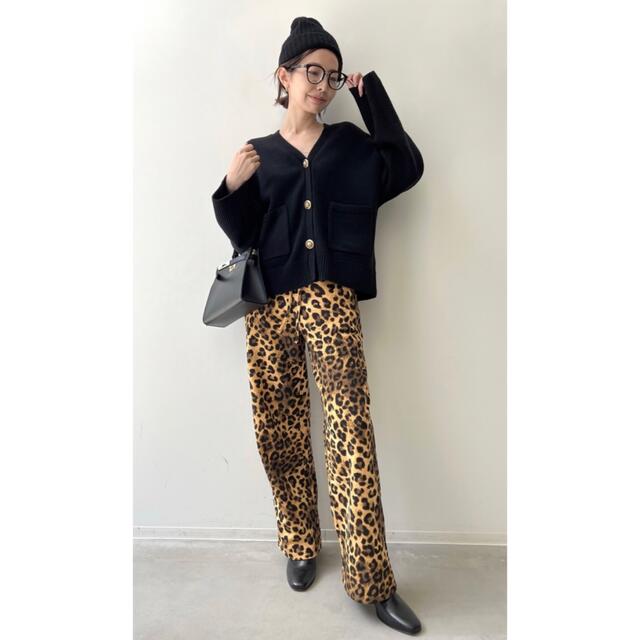 L'Appartement DEUXIEME CLASSE(アパルトモンドゥーズィエムクラス)の新品L'Appartement GOLD BUTTON V/N CARDIGAN レディースのトップス(カーディガン)の商品写真