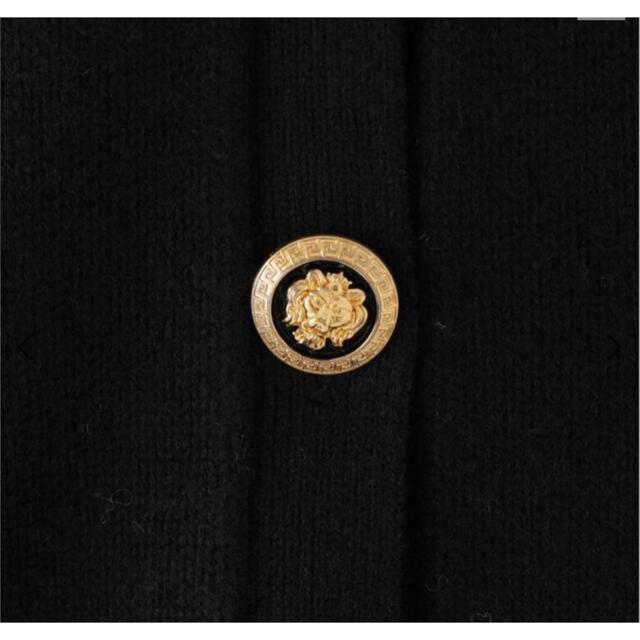 L'Appartement DEUXIEME CLASSE(アパルトモンドゥーズィエムクラス)の新品L'Appartement GOLD BUTTON V/N CARDIGAN レディースのトップス(カーディガン)の商品写真