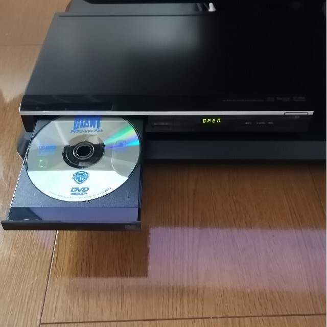 東芝(トウシバ)の東芝 DVD PLAYER スマホ/家電/カメラのテレビ/映像機器(DVDプレーヤー)の商品写真