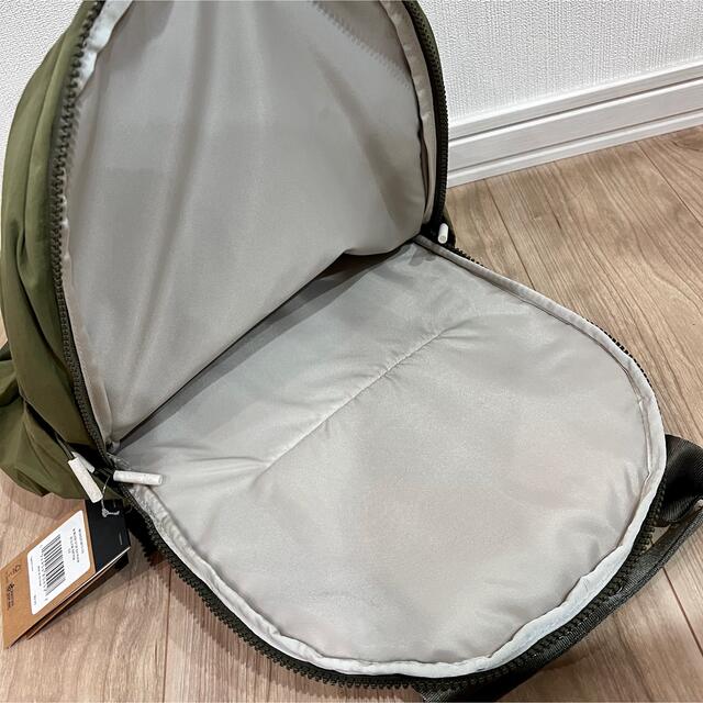 THE NORTH FACE(ザノースフェイス)の新品 ノースフェイス リュック 20L レディース バックパック グリーン 緑 レディースのバッグ(リュック/バックパック)の商品写真