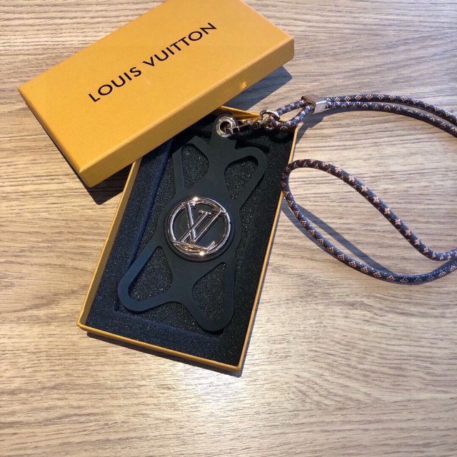 LOUIS VUITTON - ルイヴィトンiPhone用ケース バンパーの通販 by Zane's shop｜ルイヴィトンならラクマ