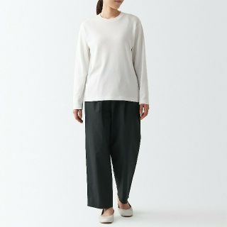 ムジルシリョウヒン(MUJI (無印良品))の★新品★  無印良品 高密度織りタックパンツ／黒／ONESIZE(カジュアルパンツ)