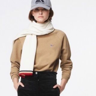 メゾンキツネ(MAISON KITSUNE')のメゾンキツネ🦊スウェットTRICOLORFOXPATCH(トレーナー/スウェット)