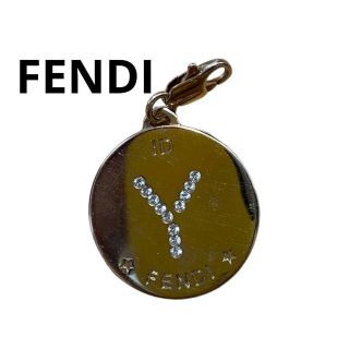 フェンディ(FENDI)のFENDIフェンディ ペンダントトップ チャーム　ゴールド(ネックレス)