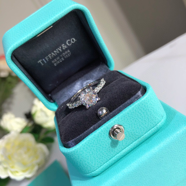 Tiffany & Co. <ティファニー>ノヴォ ダイヤモンドリング 12号 www