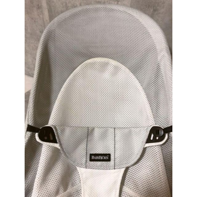 BABYBJORN(ベビービョルン)の☆美品☆ ベビービョルンバウンサー　バランスソフトAir シルバー／ホワイト キッズ/ベビー/マタニティの寝具/家具(その他)の商品写真