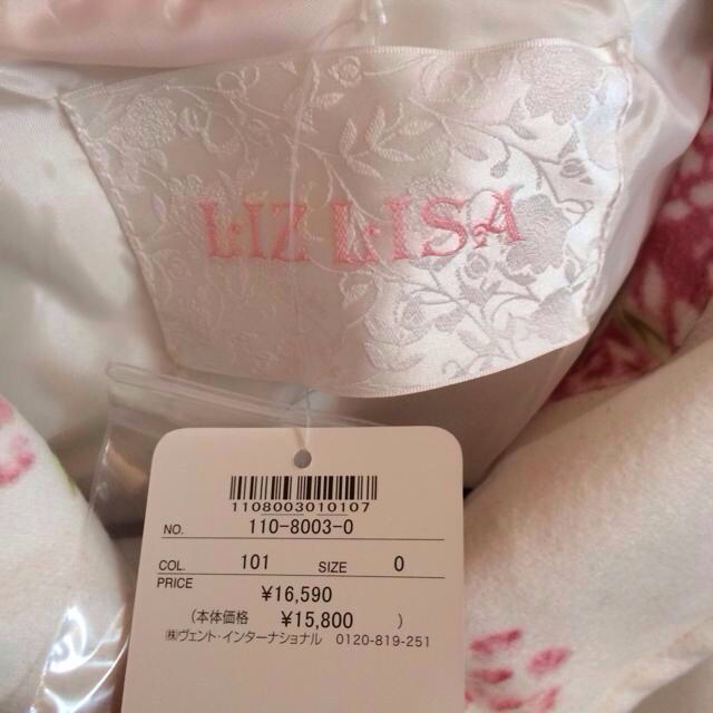 LIZ LISA(リズリサ)のリズリサ 花柄ポンチョ レディースのジャケット/アウター(ポンチョ)の商品写真