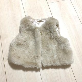 エイチアンドエム(H&M)のファーベスト♡80cm♡新品未使用♡値下げ(ジャケット/コート)