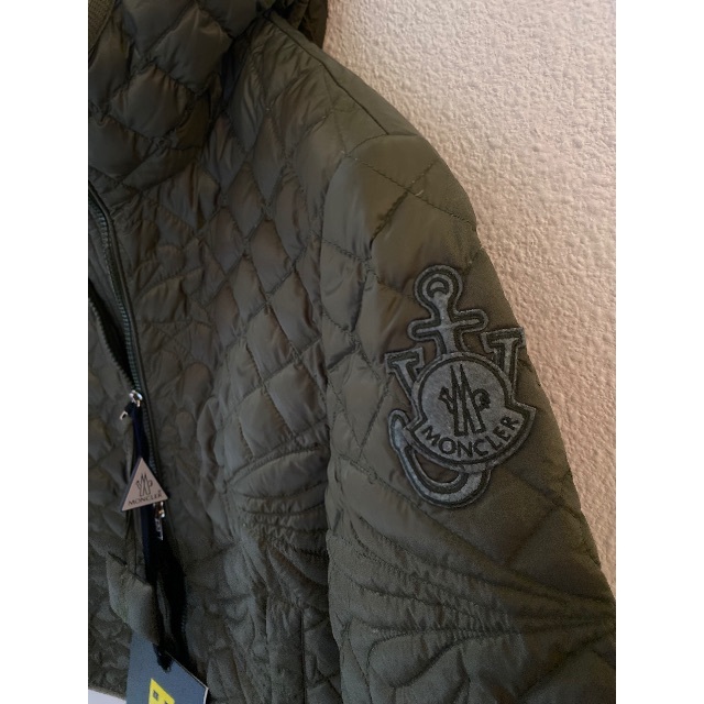 MONCLER   モンクレール ダウンジャンバー 未使用の通販 by 月