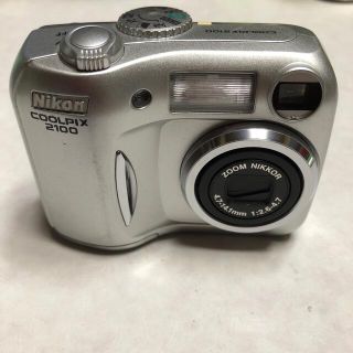 ニコン(Nikon)の動作品　Nikon coolpix 2100(コンパクトデジタルカメラ)