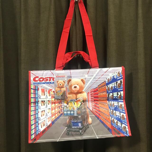 コストコ(コストコ)のコストコ　costco ショッピングバッグ　エコバッグ　クマ　熊　海外限定品 レディースのバッグ(エコバッグ)の商品写真