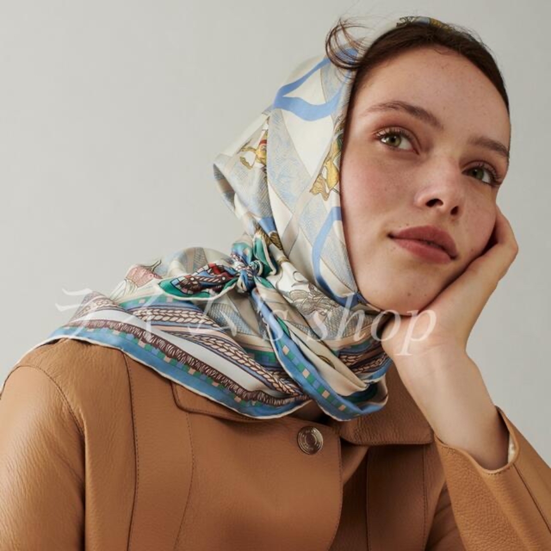 HERMES - 【新品未使用】春夏 レアカラーHERMES カレ 90 ダブル