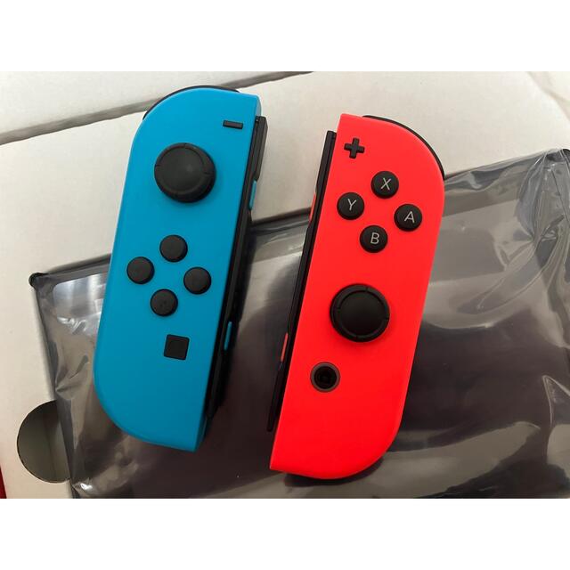 Nintendo Switch(ニンテンドースイッチ)のNintendo Switch バッテリー強化型　本体 エンタメ/ホビーのゲームソフト/ゲーム機本体(携帯用ゲーム機本体)の商品写真