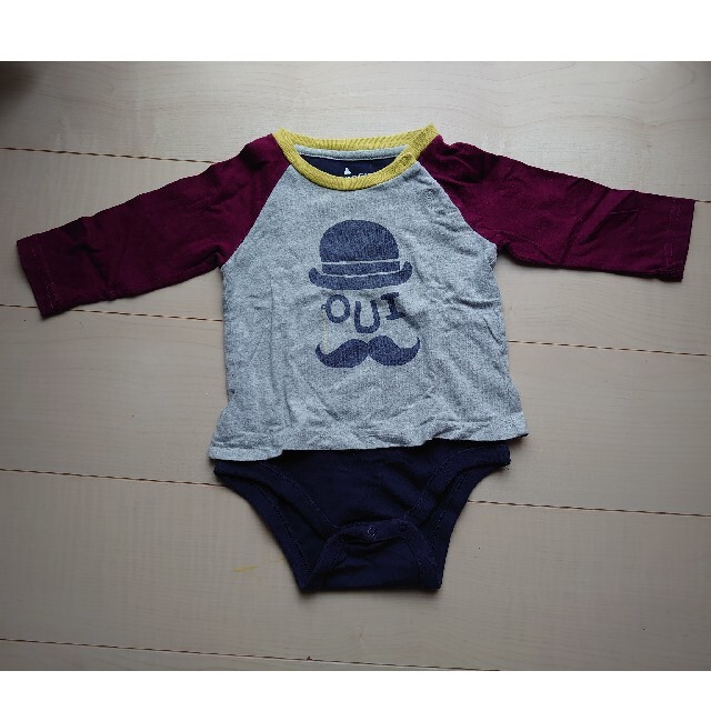 babyGAP(ベビーギャップ)のbaby gap 70 ロンＴ キッズ/ベビー/マタニティのベビー服(~85cm)(シャツ/カットソー)の商品写真