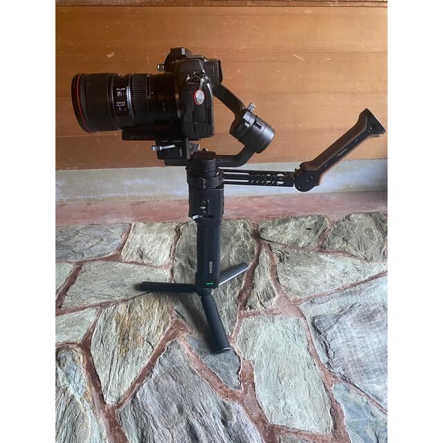 Canon(キヤノン)のronin-s 木製ハンドル付き スマホ/家電/カメラのカメラ(ビデオカメラ)の商品写真