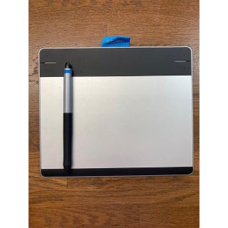 ワコム(Wacom)のIntuos COMIC PEN＆TOUCH (SMALL)CTH-480/S3(PC周辺機器)