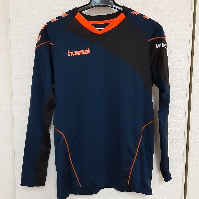 hummel(ヒュンメル)のhummel　インナー スポーツ/アウトドアのサッカー/フットサル(ウェア)の商品写真