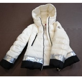 モンクレール 子供服(女の子)の通販 900点以上 | MONCLERのキッズ ...
